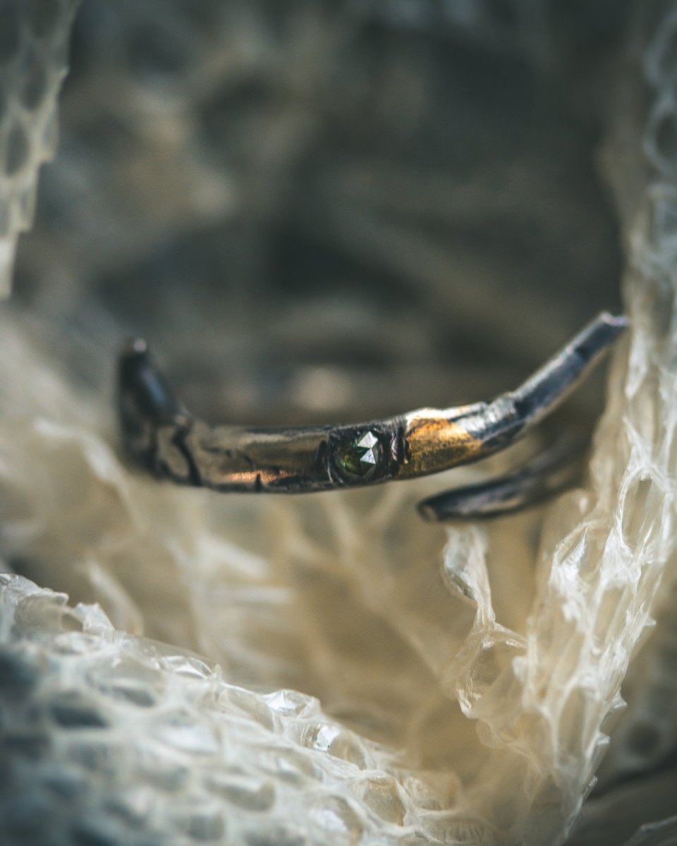 Thorn Ring with Green Rose - Cut Diamond - Machinations