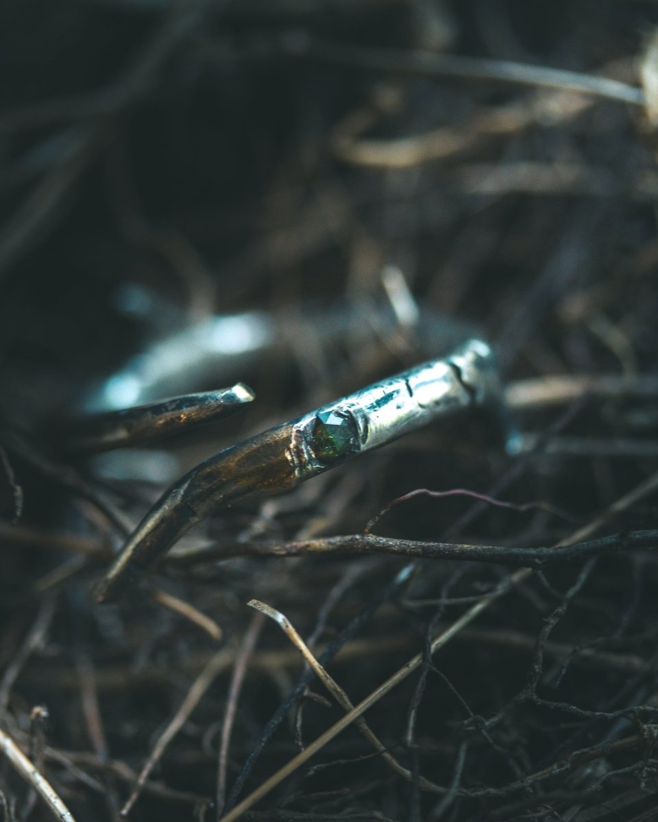 Thorn Ring with Green Rose - Cut Diamond - Machinations