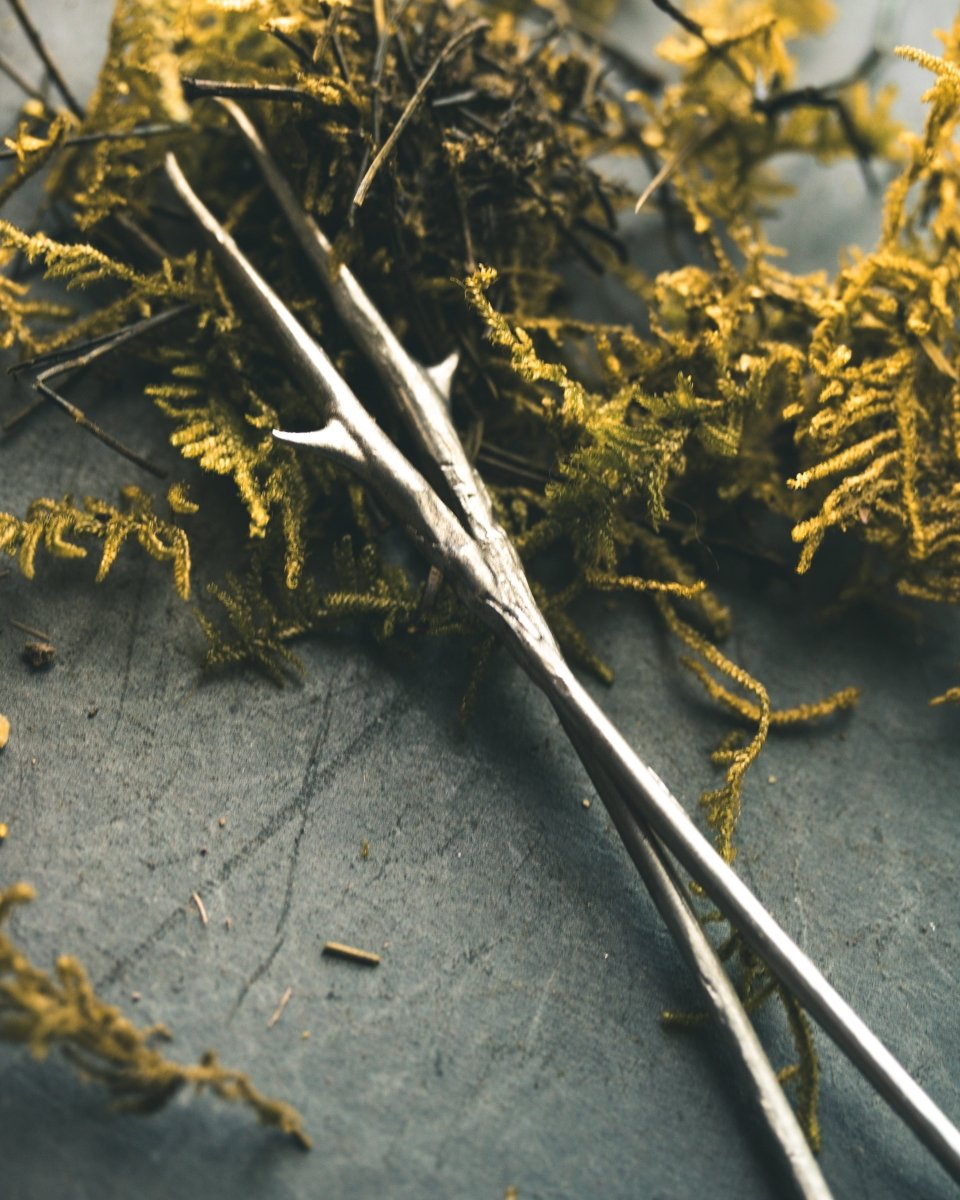 Thorn White Brass Hair Pins: Emblems of Strength and Elegance - Machinations