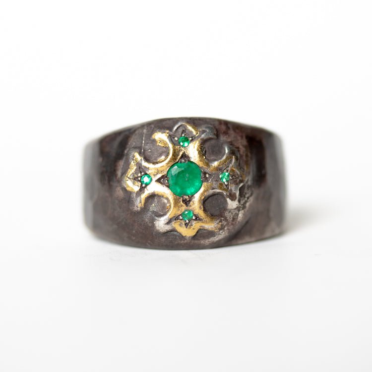 True Cross with accent Emerald - Machinations
