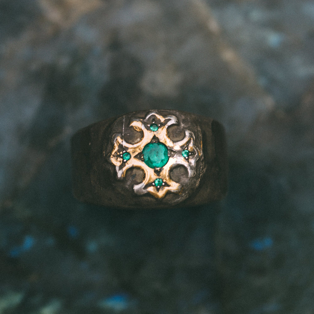 True Cross with accent Emerald - Machinations