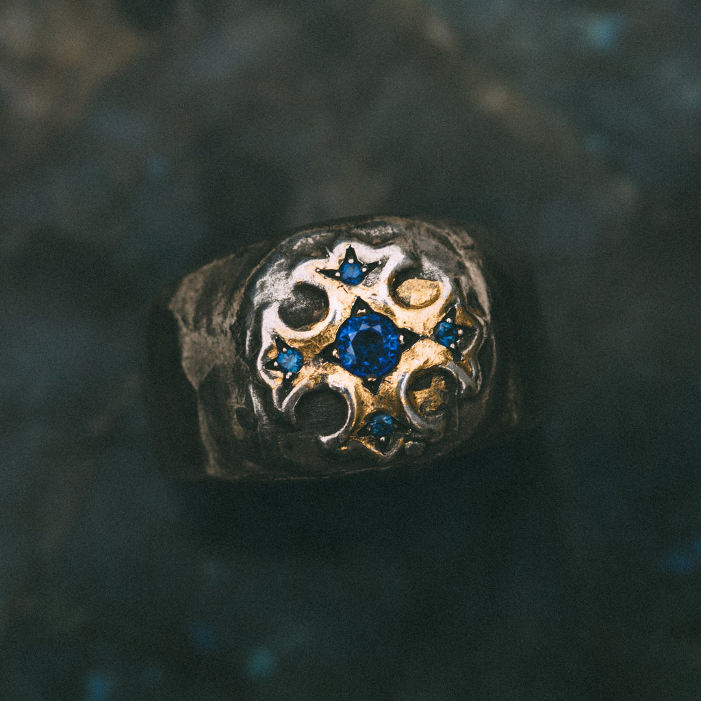 True Cross with accent Sapphire - Machinations