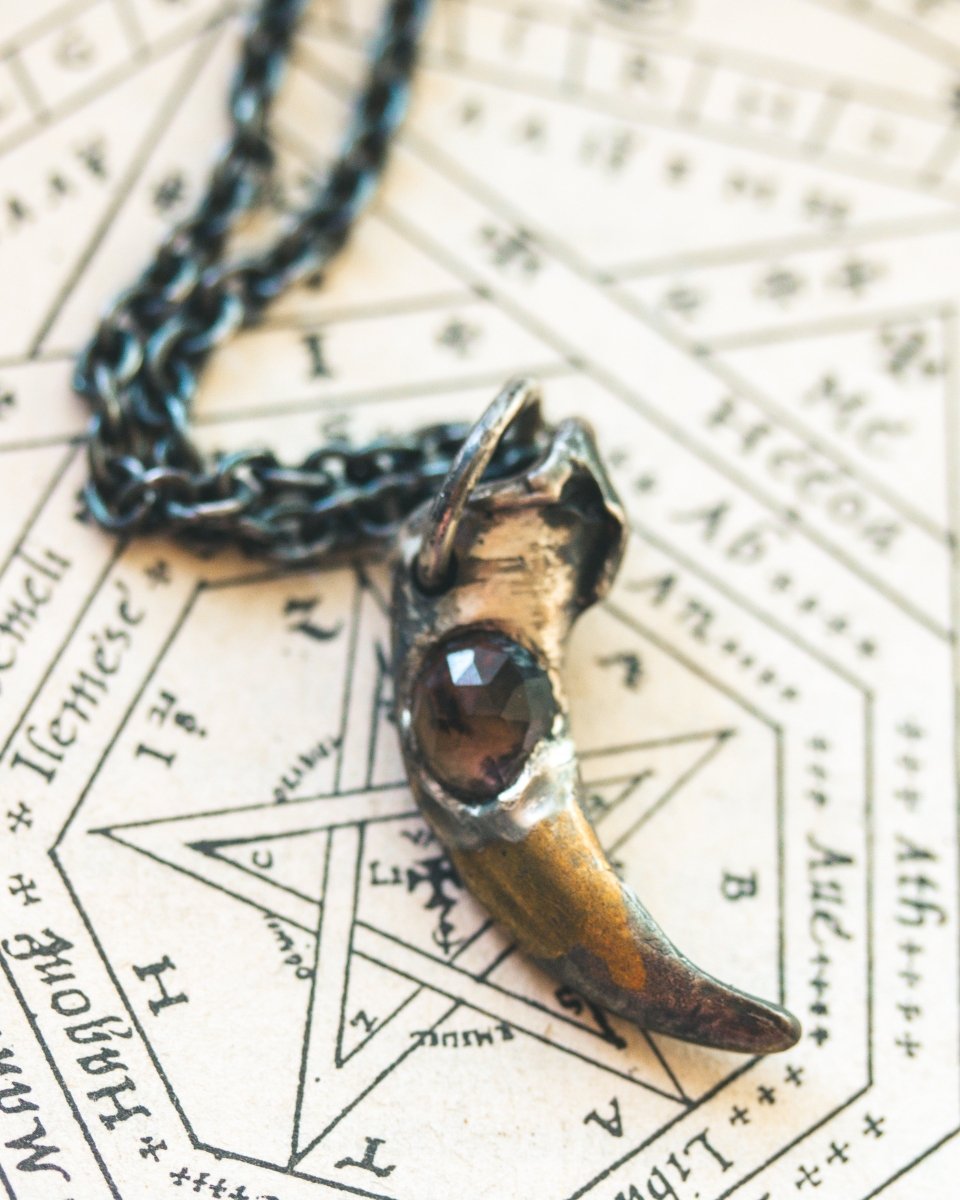Wolf Claw Pendant with Brown Topaz: Symbol of Guardianship, Strength, and Grounding Energy - Machinations