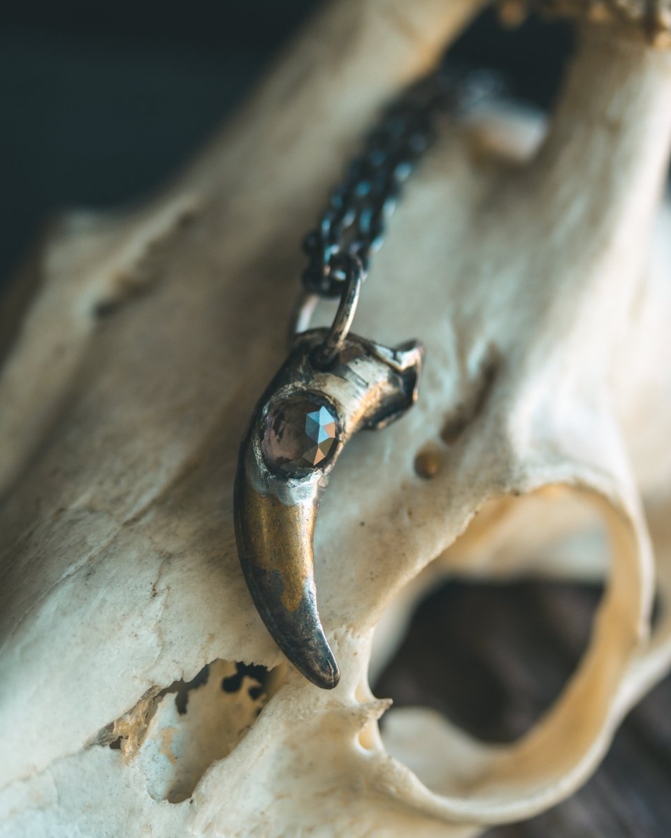 Wolf Claw Pendant with Brown Topaz: Symbol of Guardianship, Strength, and Grounding Energy - Machinations